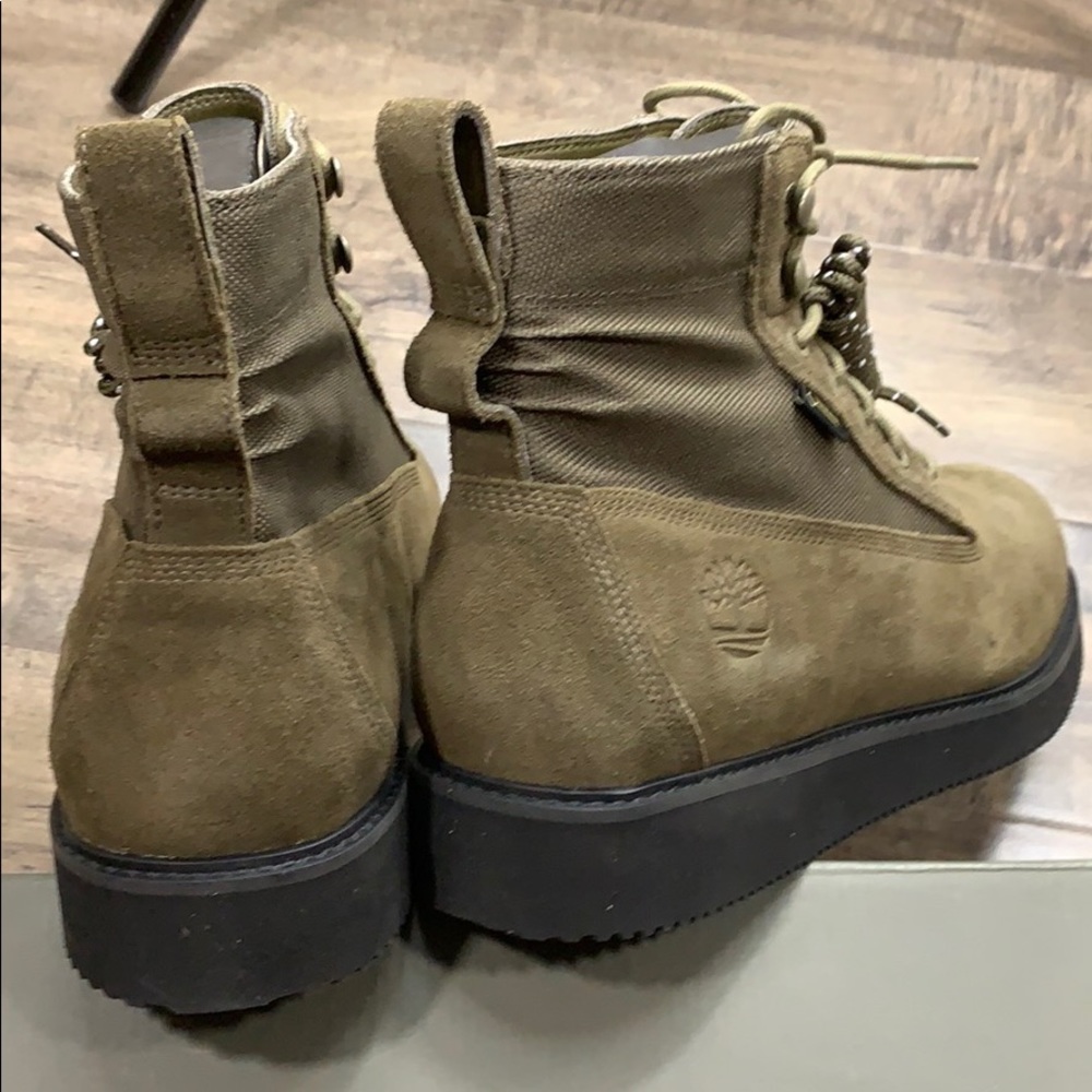 TIMBERLAND 6 IN PREMIUM VIBRAM WATERPROOF MID BOOT - Picture 3 of 16
